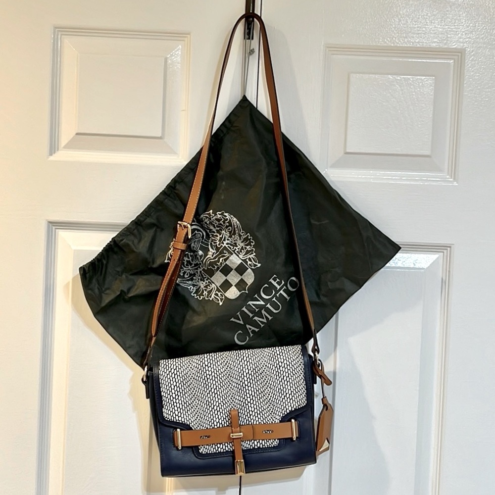 Vince Camuto-Crossbody Satchel-Leather-Faux Reptile Textured Flap+Dust Bag-EUC*